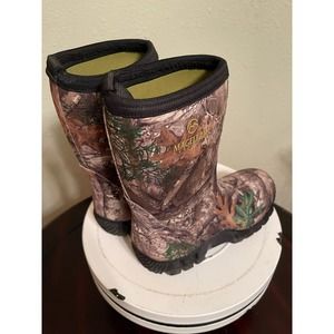 Magellan Real Tree Camo Waterproof Muck Boots Youth Size 3